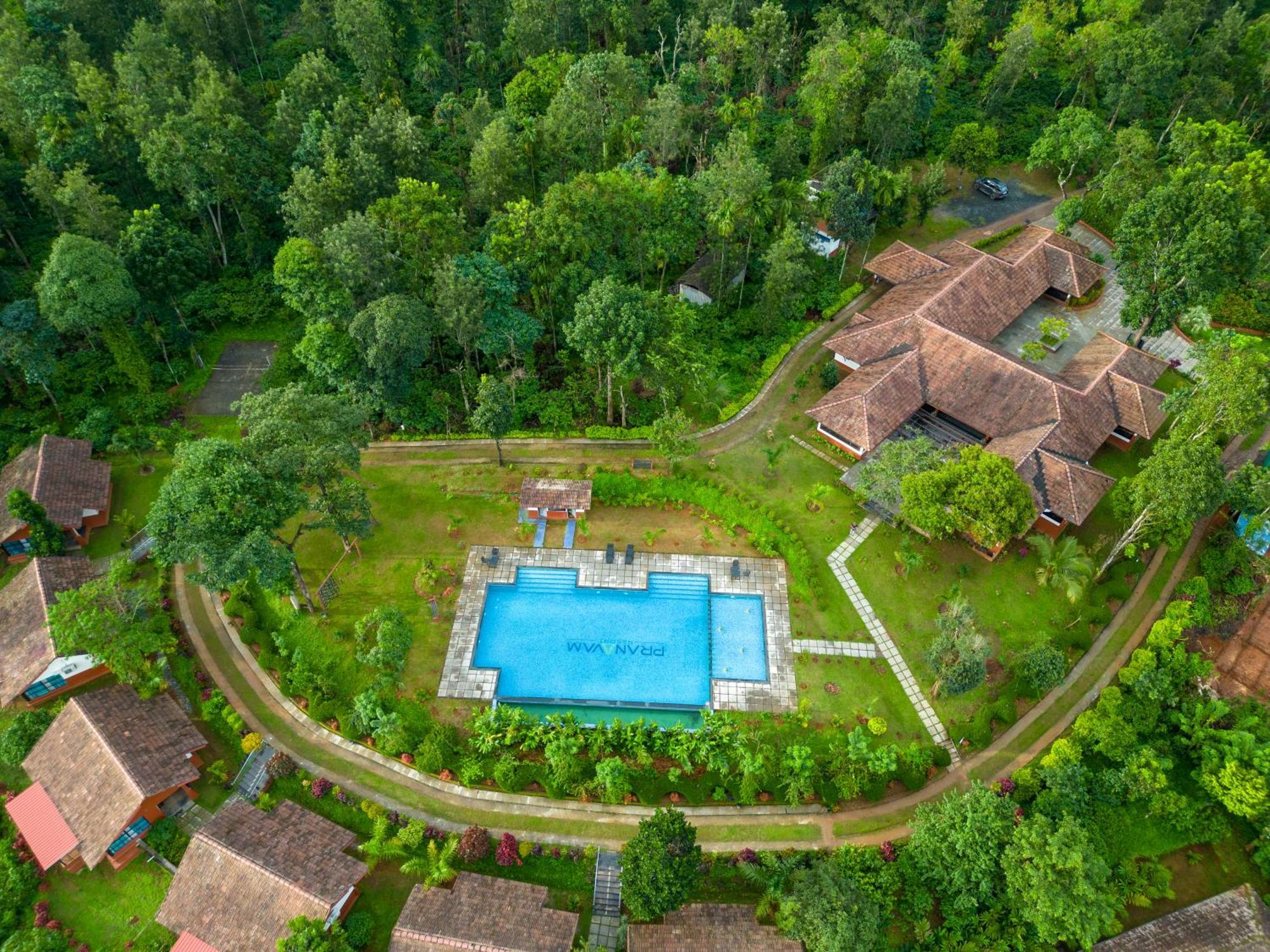 Pranavam Resort & Spa Tariyod ภายนอก รูปภาพ